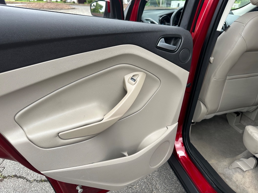 2016 Ford Escape Titanium photo