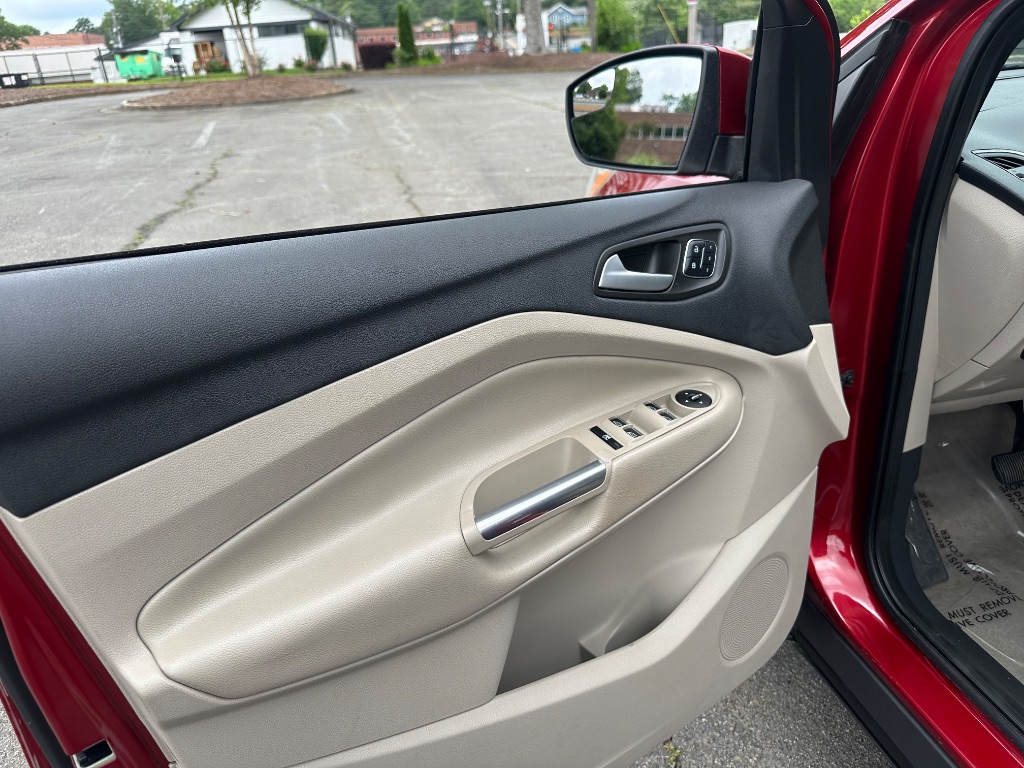 2016 Ford Escape Titanium photo