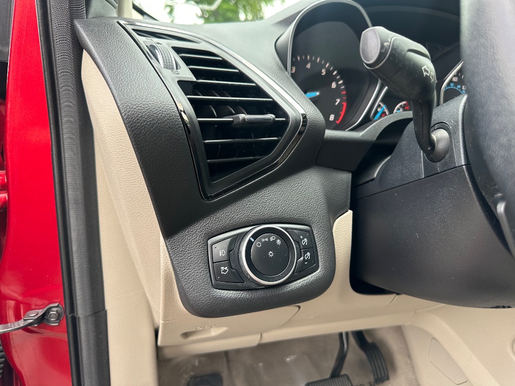 2016 Ford Escape Titanium photo