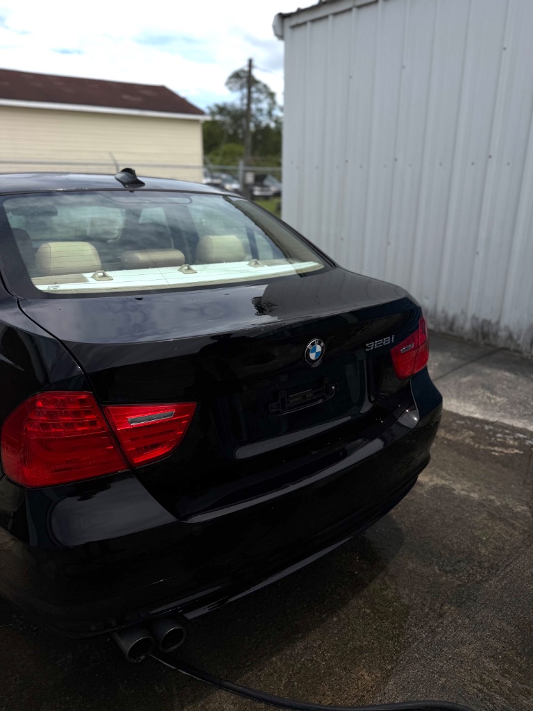 2011 BMW 328i - $4,000