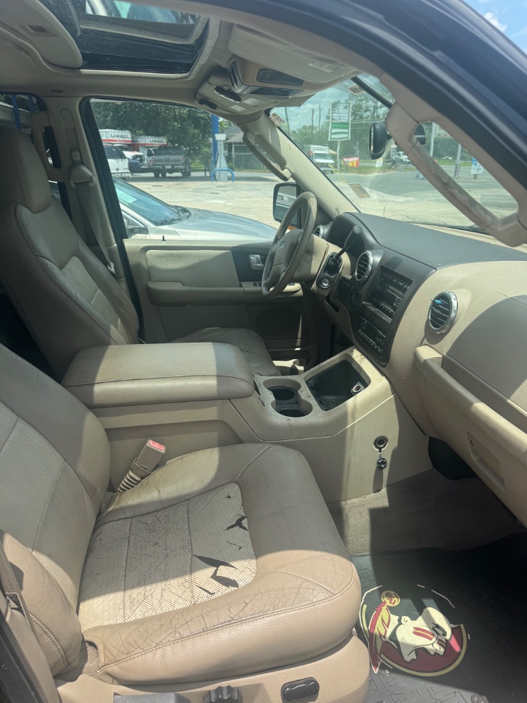 2004 Ford Expedition - $3,500