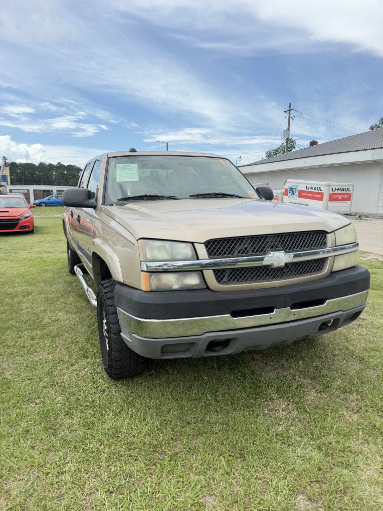 2004 Chevrolet Silverado 2500 - $6,000