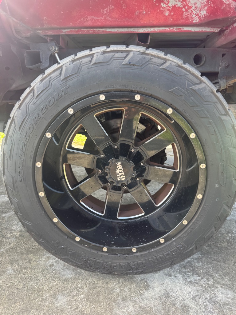 2005 Ford F-150 - $9,500
