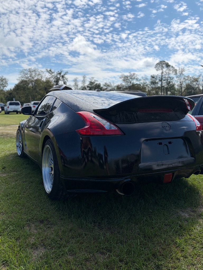 2012 Nissan 370Z - $9,500