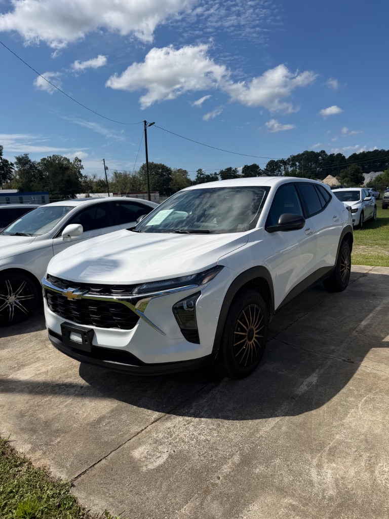 2024 Chevrolet Trax - $11,500