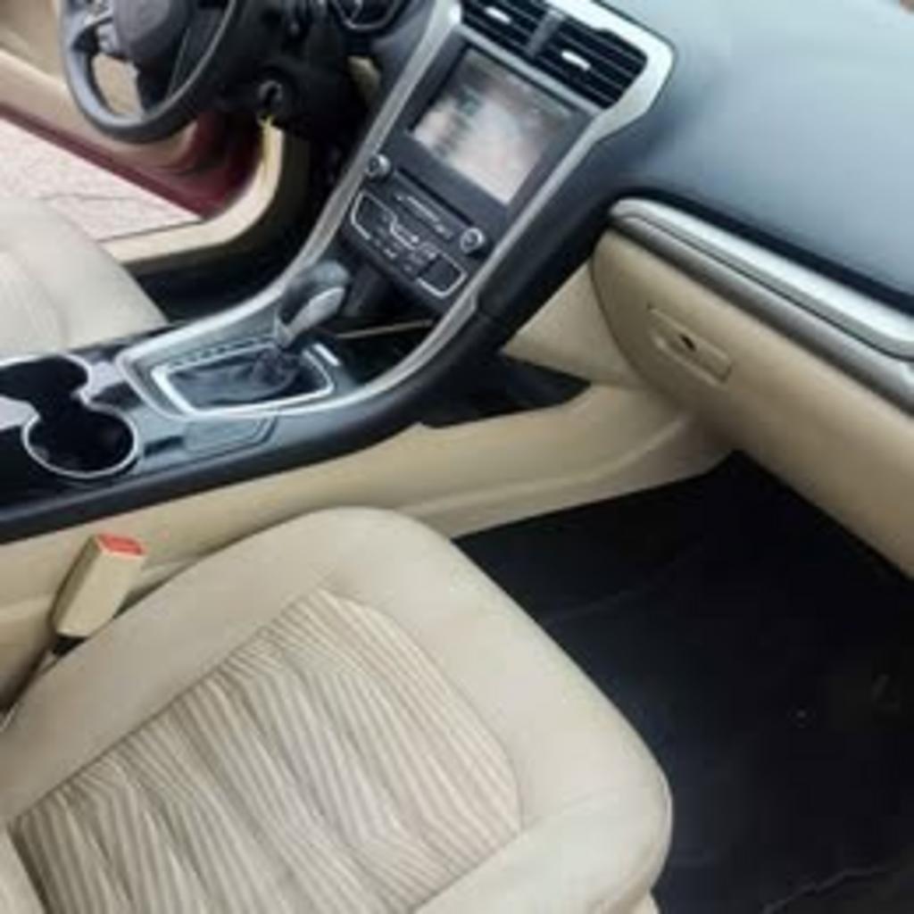2016 Ford Fusion SE photo