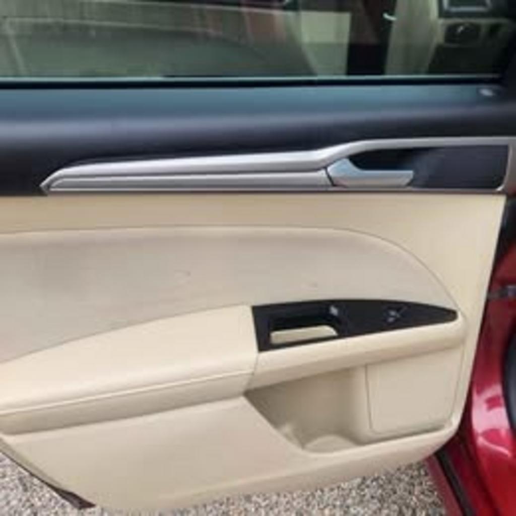 2016 Ford Fusion SE photo