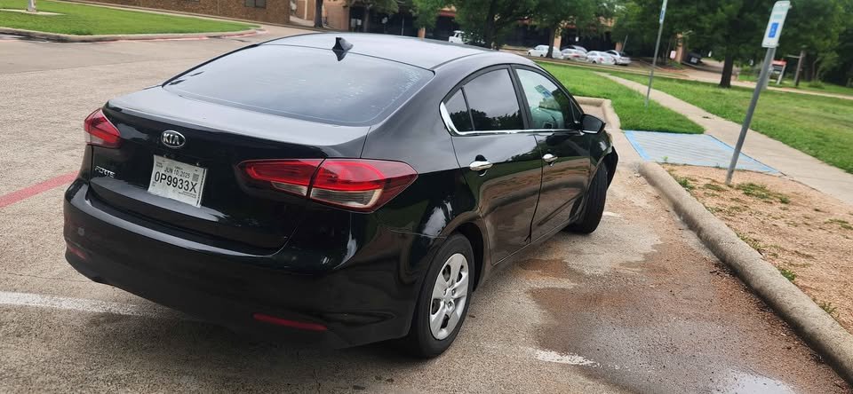 2017 Kia Forte LX photo