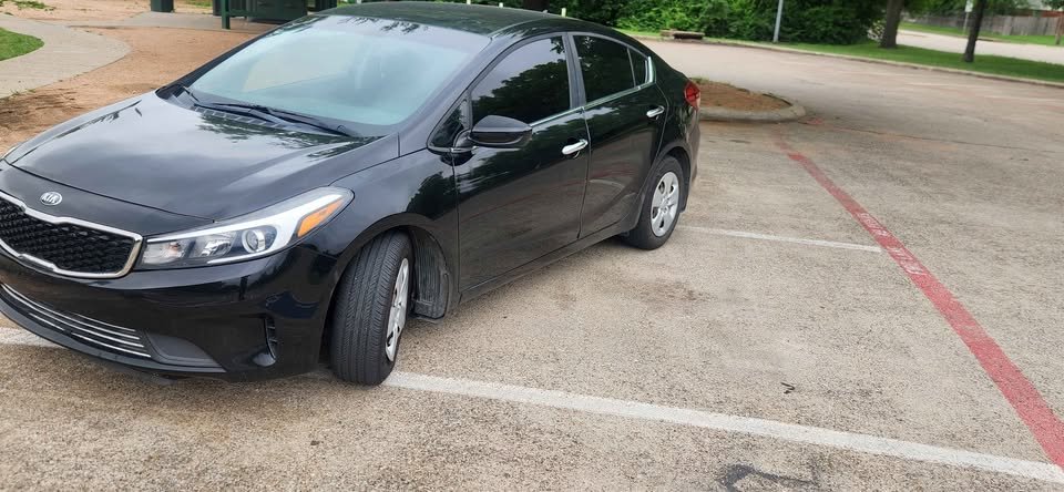 2017 Kia Forte LX photo