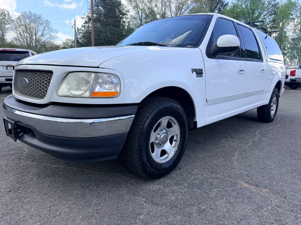 White 2001 Ford F-150 Lariat Crew Cab SB Pickup Truck Rear-Wheel Drive Automatic