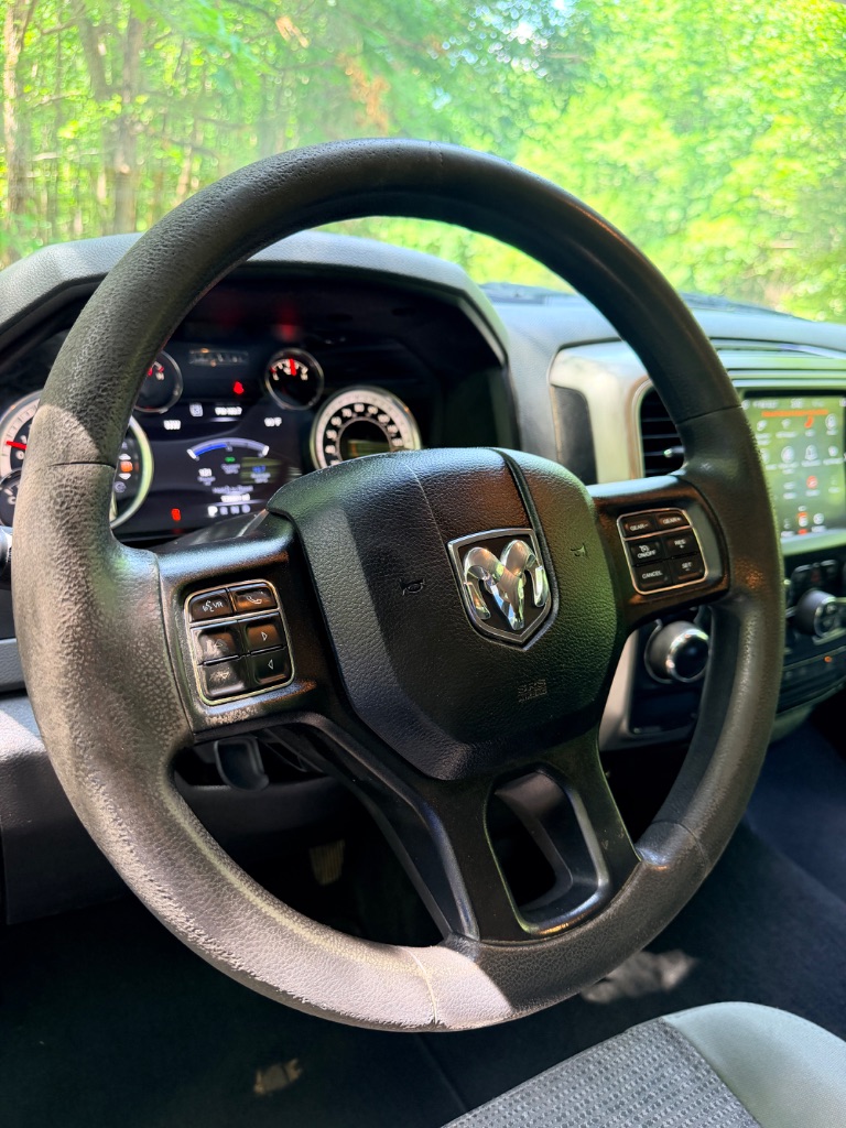 2020 Ram 1500 DS - $15,913