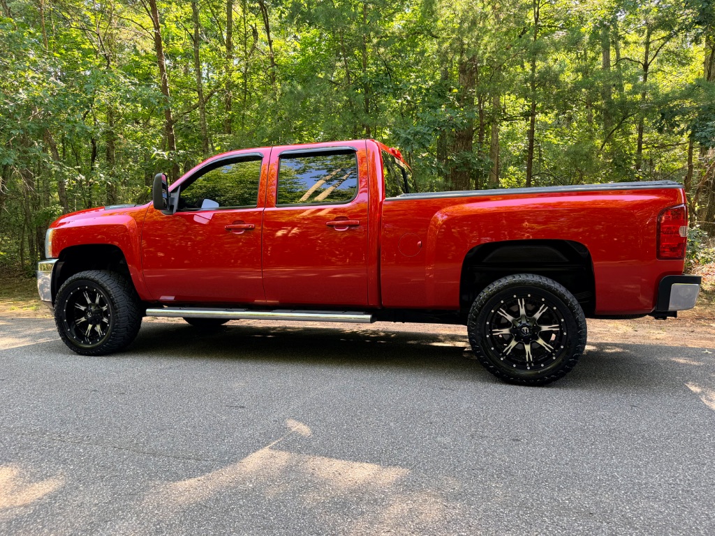 2014 Chevrolet Silverado - $33,849