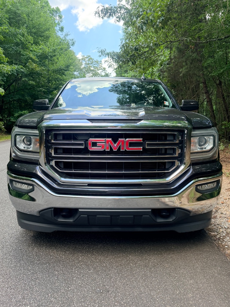 2016 GMC Sierra 1500 - $17,581