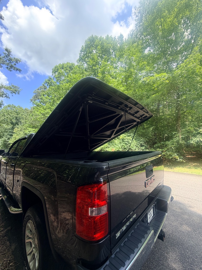 2016 GMC Sierra 1500 - $17,581