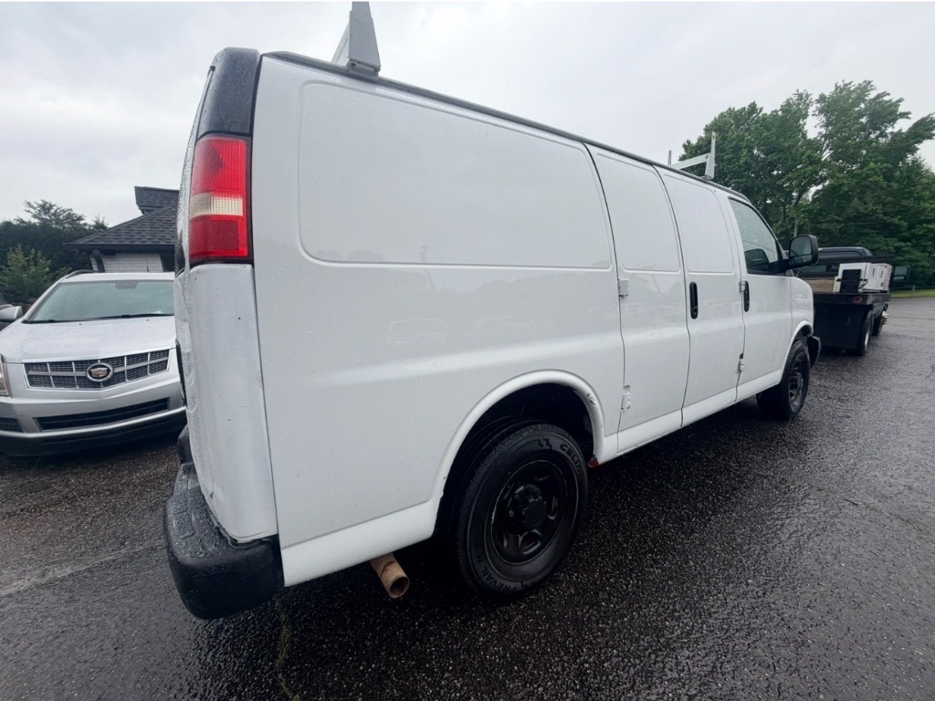 2014 Chevrolet Express - $5,500