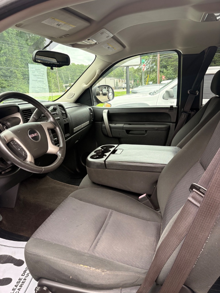 2013 GMC Sierra 1500 - $11,870