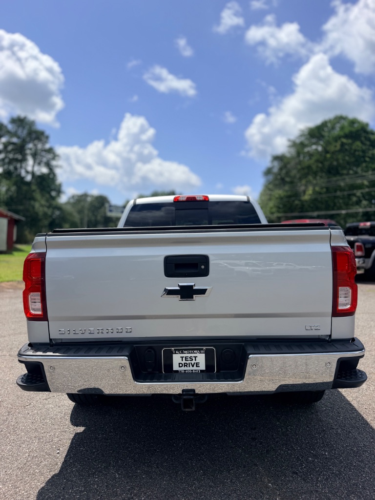 2016 Chevrolet Silverado - $17,877