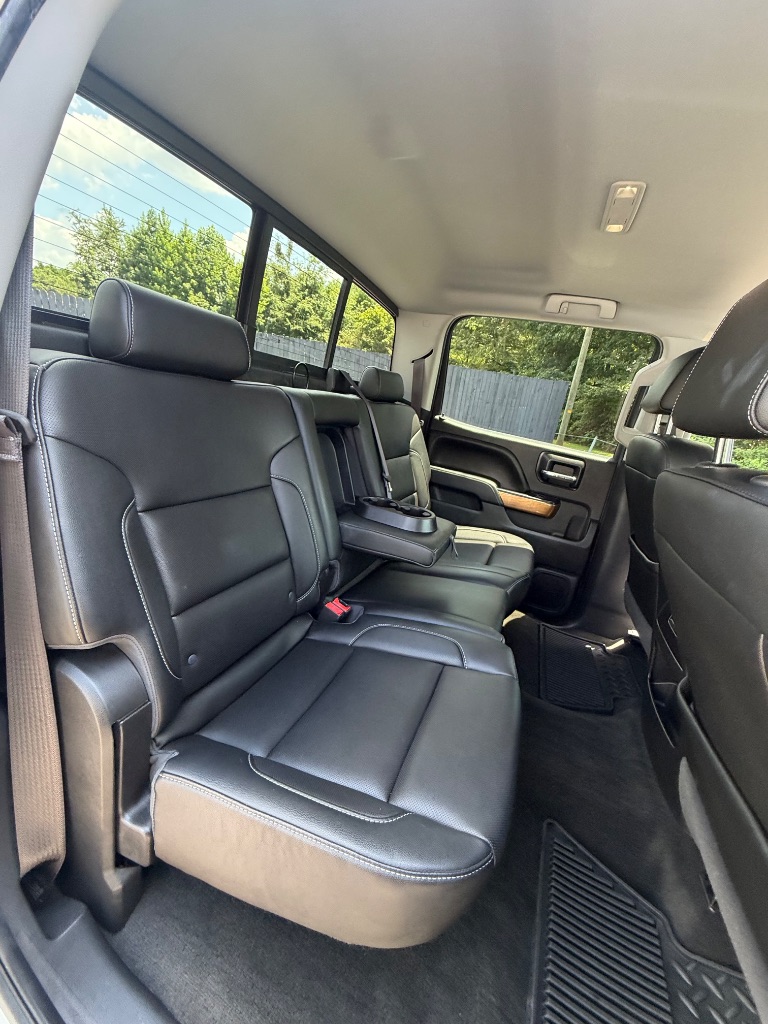 2016 Chevrolet Silverado - $17,877