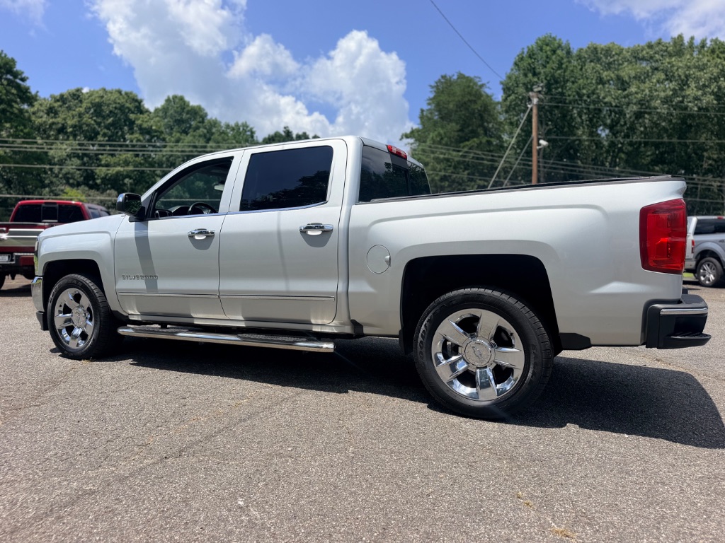 2016 Chevrolet Silverado - $17,877