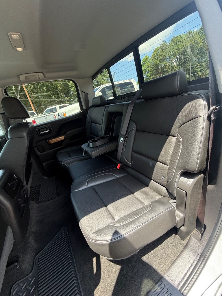2016 Chevrolet Silverado - $17,877