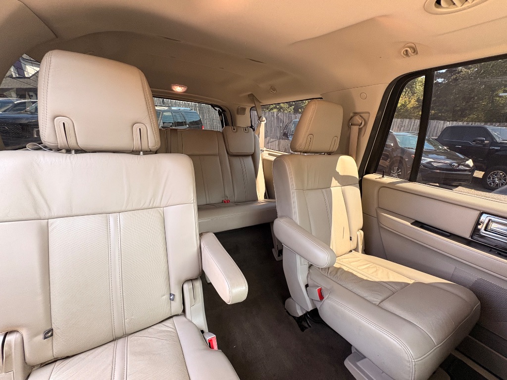 2017 Lincoln Navigator - $13,527
