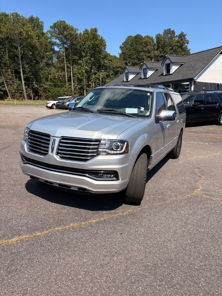 2017 Lincoln Navigator - $13,527