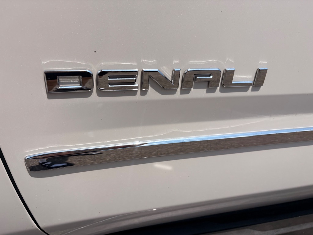 2016 GMC Yukon - $14,895