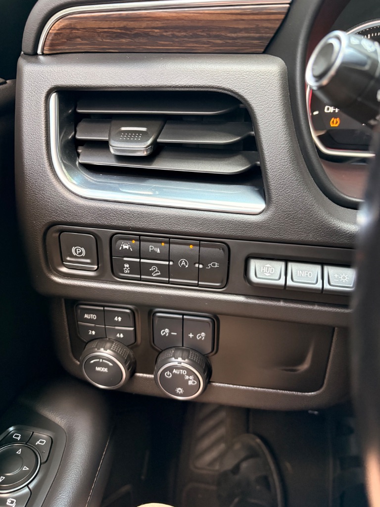 2021 Chevrolet Tahoe - $28,994