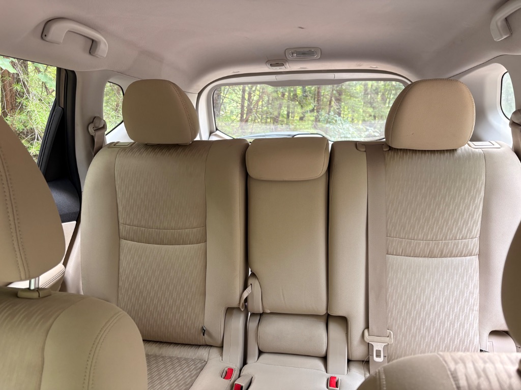 2017 Nissan Rogue - $9,288
