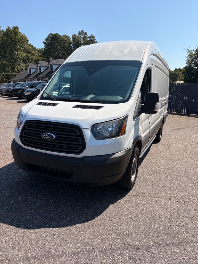 2017 Ford Transit - $9,877