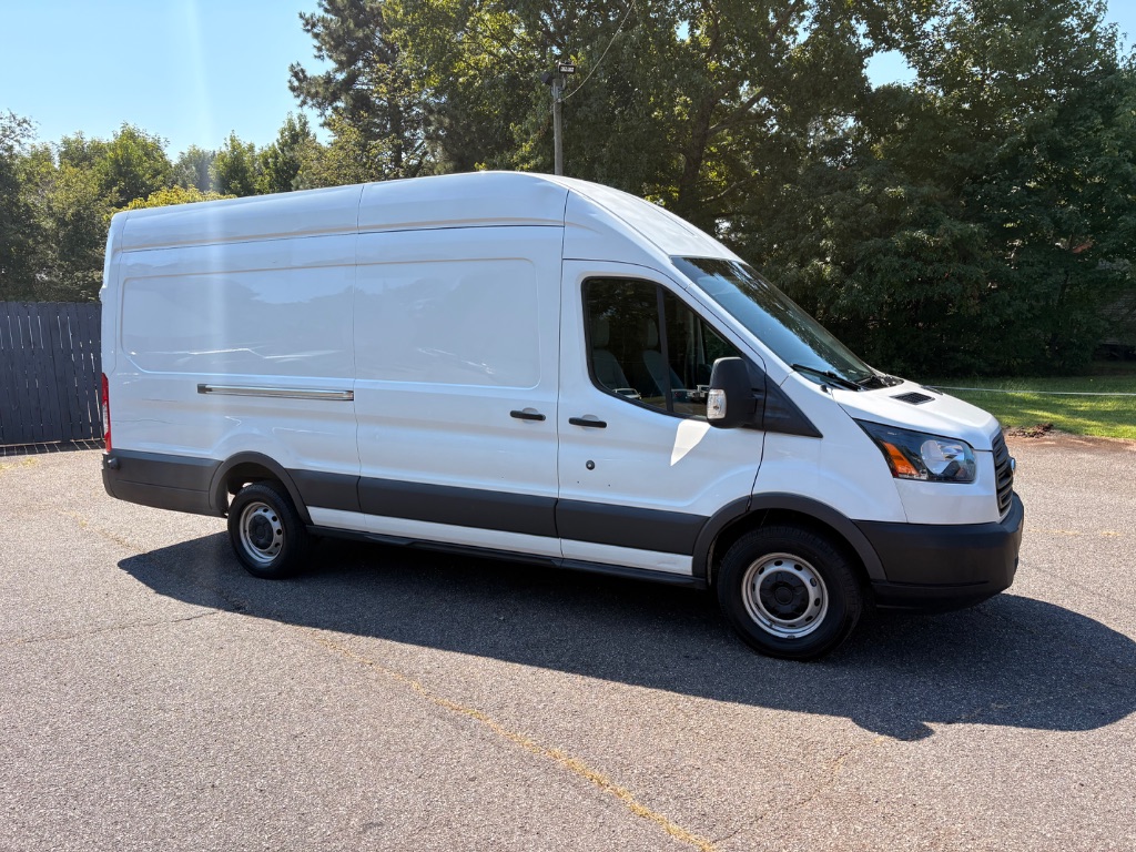 2017 Ford Transit - $9,877