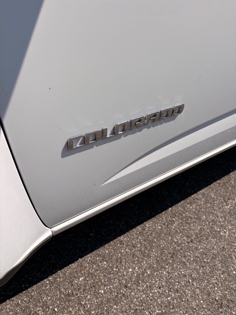 2016 Chevrolet Colorado - $9,671