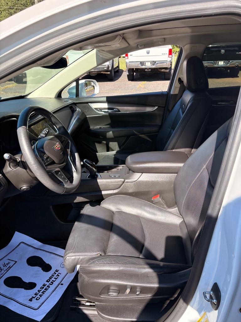 2017 Cadillac XT5 - $10,850