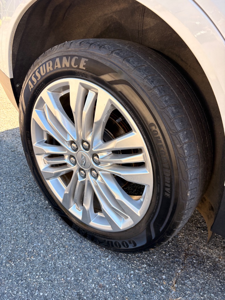 2017 Cadillac XT5 - $10,850