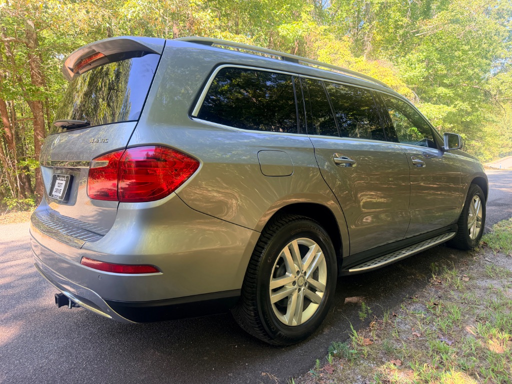 2016 Mercedes-Benz GL-Class - $9,878