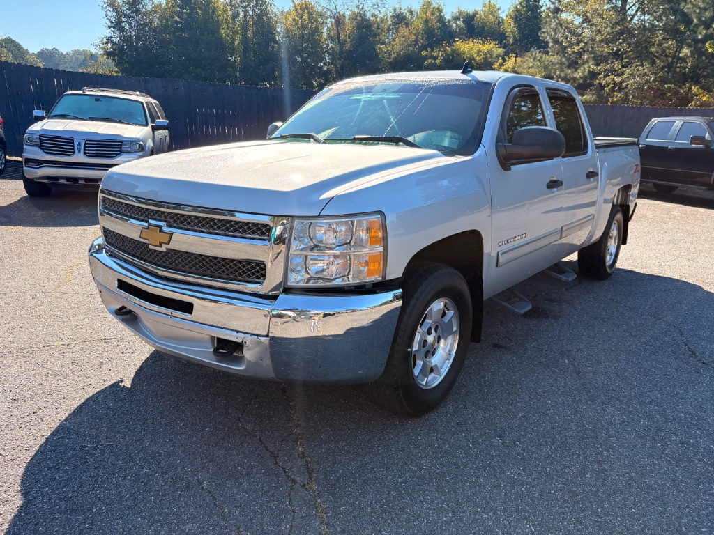 2012 Chevrolet Silverado - $8,899