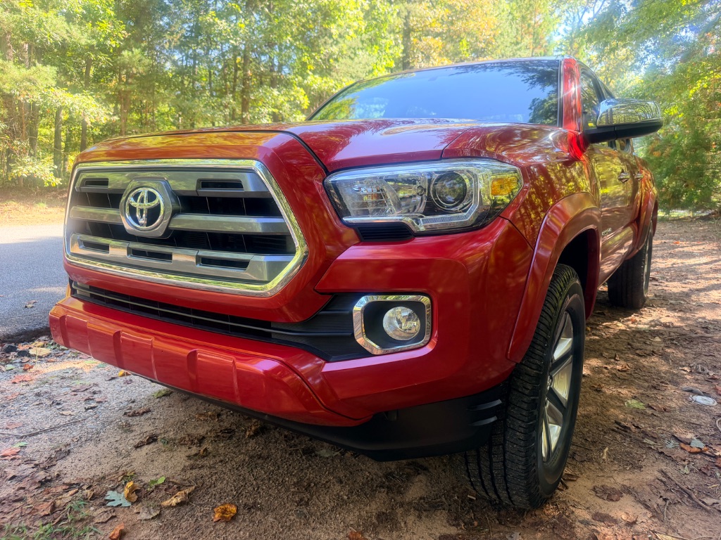 2016 Toyota Tacoma - $17,993