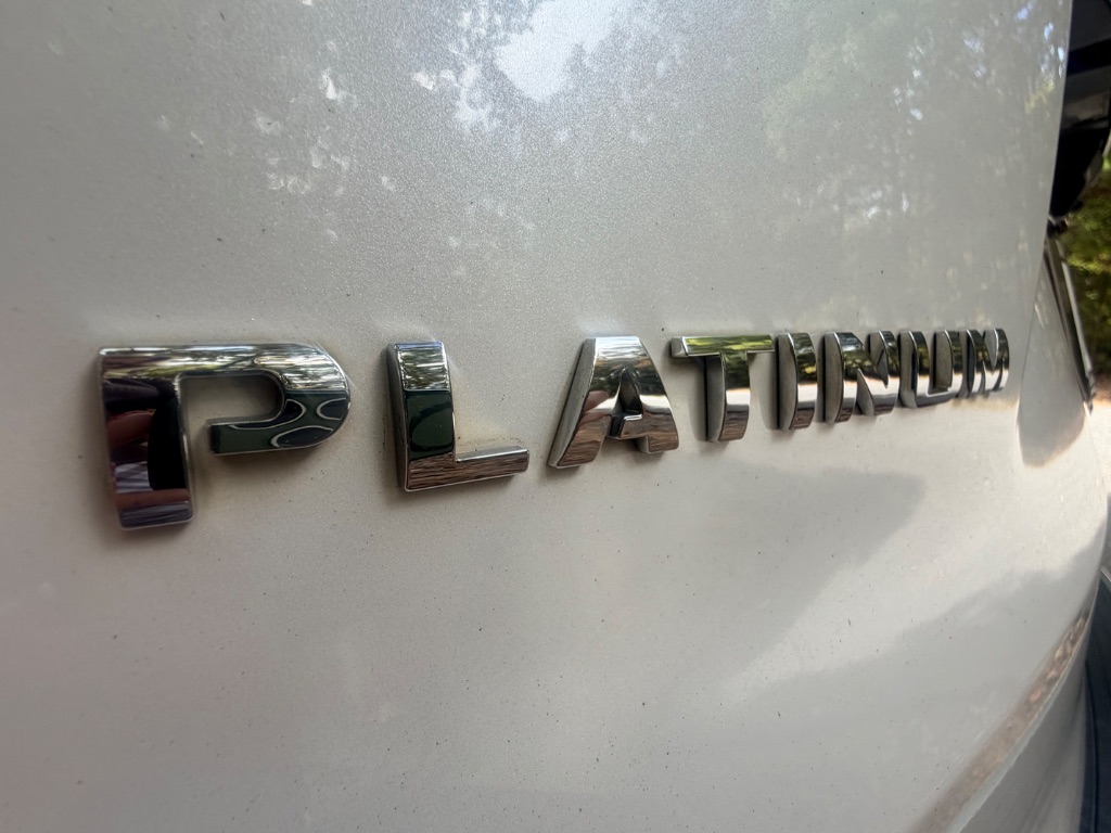 2018 Ford Explorer - $13,875