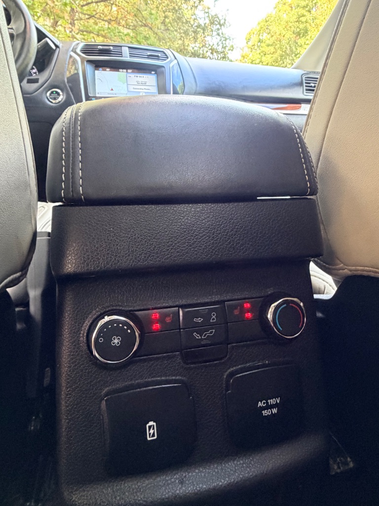 2018 Ford Explorer - $13,875