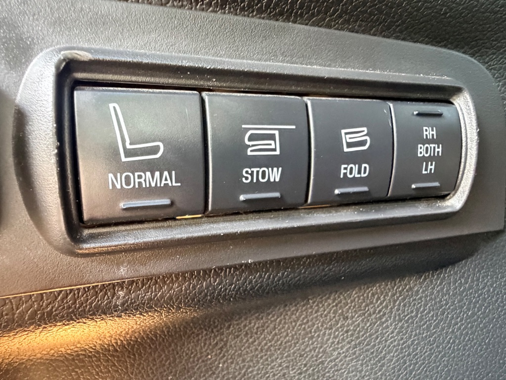 2018 Ford Explorer - $13,875