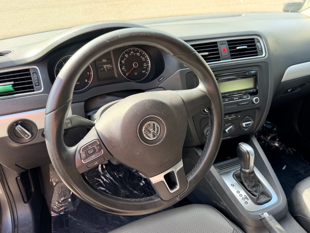 2014 Volkswagen Jetta - $7,454