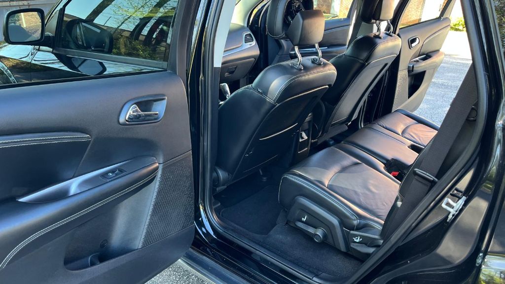2016 Dodge Journey - $5,799