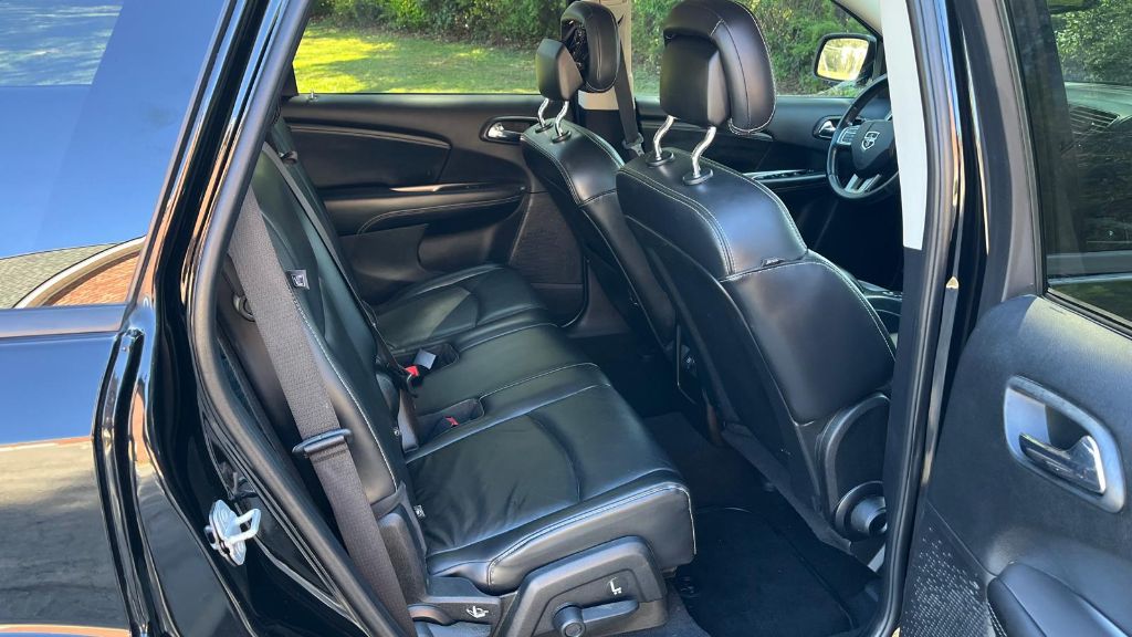 2016 Dodge Journey - $5,799