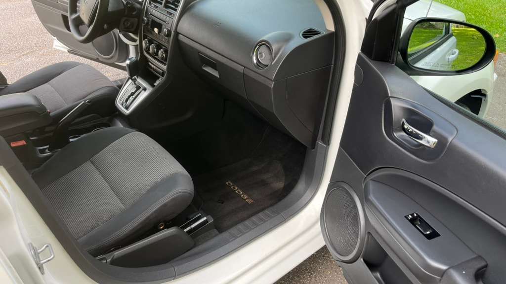 2011 Dodge Caliber - $5,499