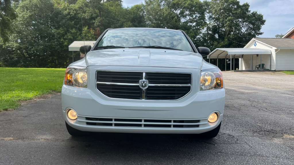 2011 Dodge Caliber - $5,499