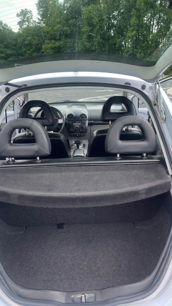 2000 Volkswagen Beetle - $4,799