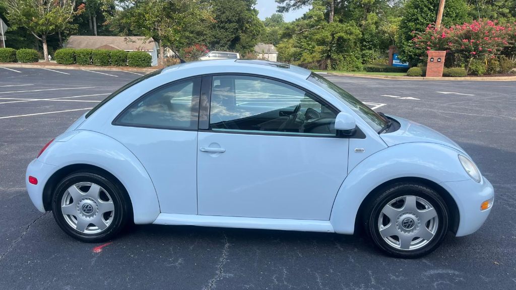 2000 Volkswagen Beetle - $4,799