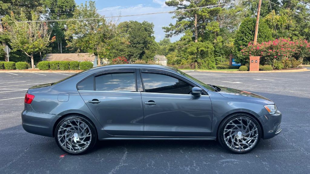 2013 Volkswagen Jetta - $7,299