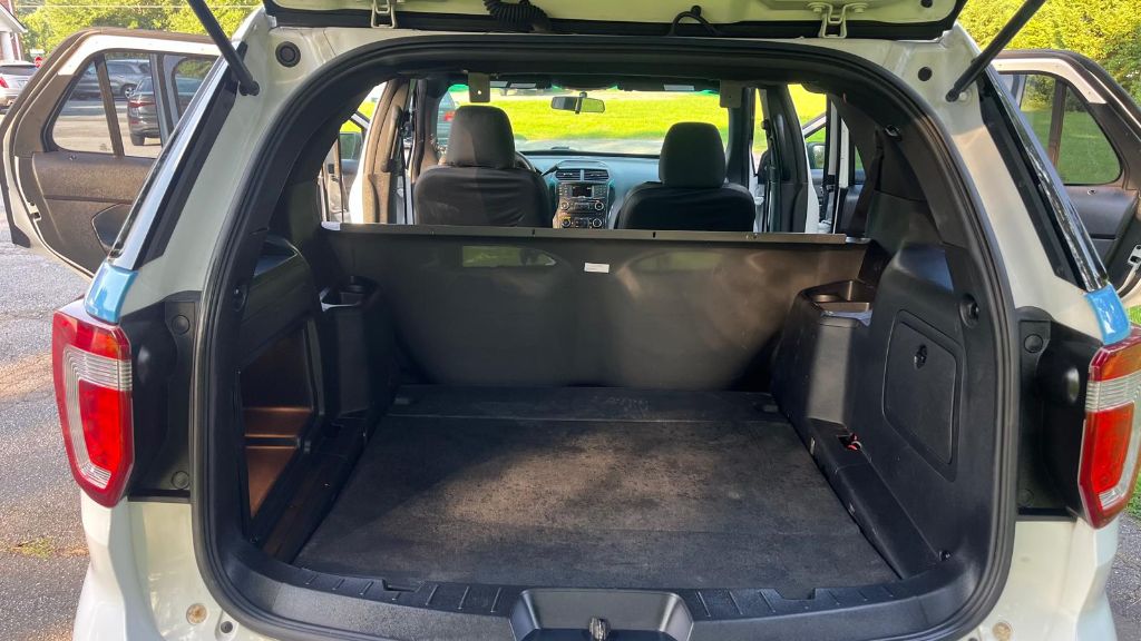 2017 Ford Explorer - $8,499
