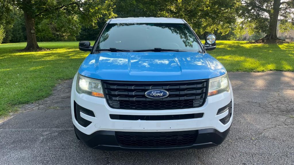 2017 Ford Explorer - $8,499